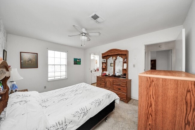 Building Photo - 17 Winged Foot Dr