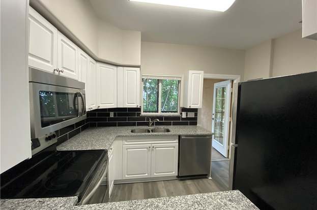 Building Photo - 4154 Castilla Circle