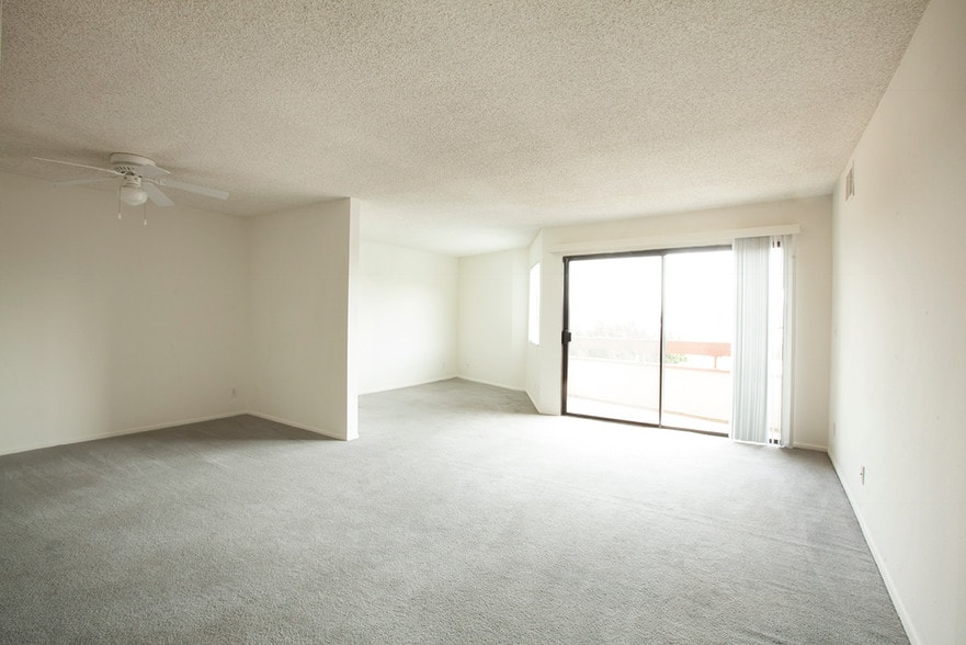 Building Photo - 601 Westholme Ave