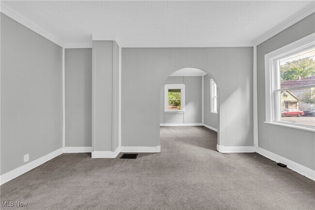 Building Photo - 3118 W 30th St