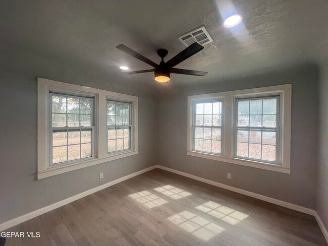 Building Photo - 8405 Pinon St