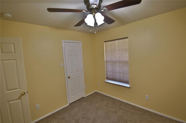 Building Photo - BEAUTIFUL 3 BEDROOMS / 2 BATH HOME IN SETTLERS CROSSING