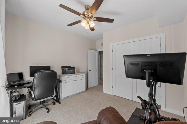 Building Photo - 819 Ambrose Ln