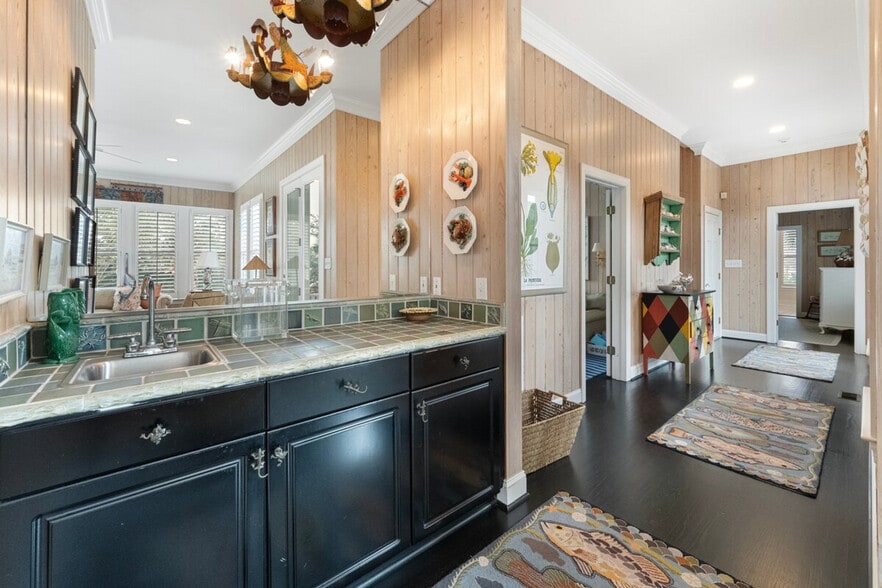 Building Photo - 64 Tradewind Ct