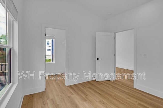 Building Photo - 3820 Tigerbelle Dr