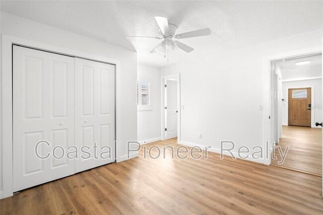 Building Photo - 6710 S Cortez Ave