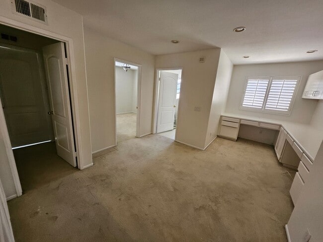 Building Photo - Cozy Bishop Ranch home!