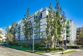 Building Photo - Park Catalina