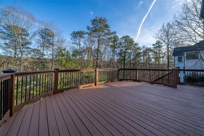 Building Photo - 9445 Stoney Ridge Ln