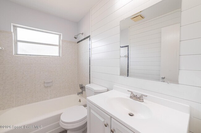 Building Photo - 3332 Elder St