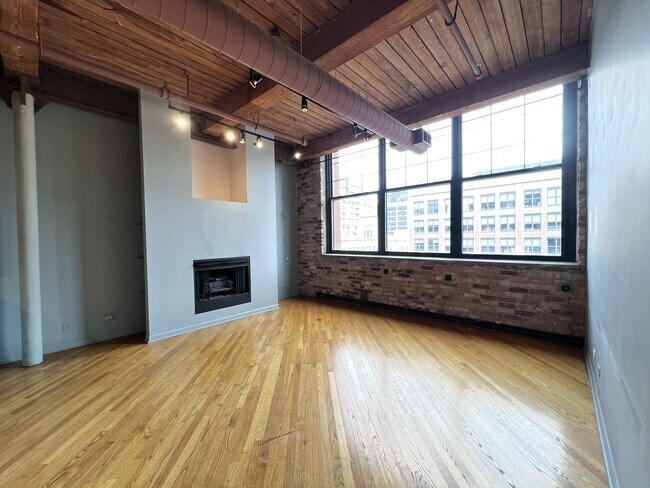 Building Photo - 1000 W Washington Blvd