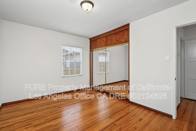 Building Photo - 4619 W 133rd St