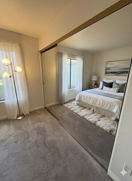 bedroom closet with mirror - 25713 Sycamore Pointe