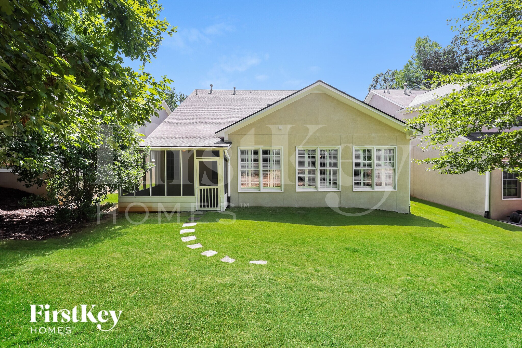 Building Photo - 17 Arbor Way