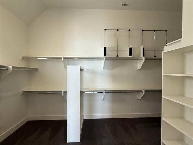 Building Photo - 6117 Seville Dr