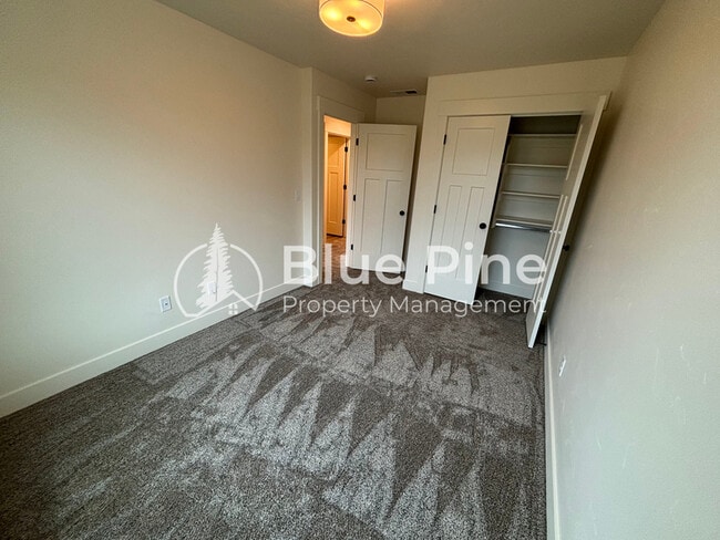 Building Photo - 2391 Caliber Pl