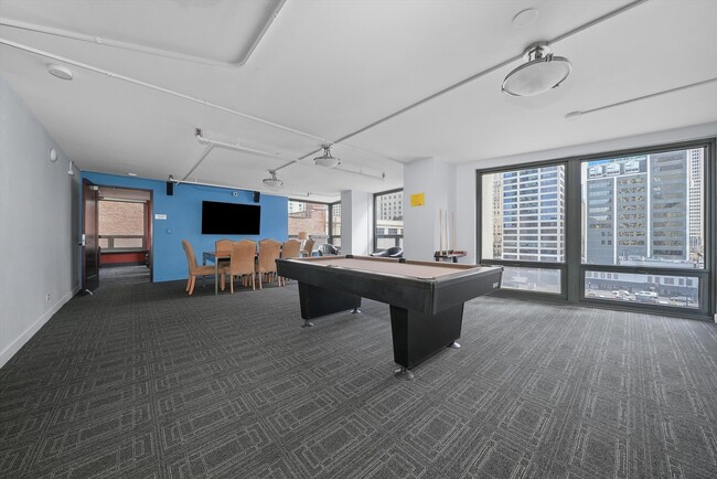 Building Photo - 440 N Wabash Ave