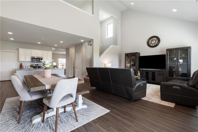 Building Photo - 213 Bremen St