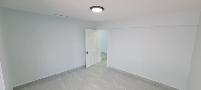 Primary Photo - 2790 NW 3rd St