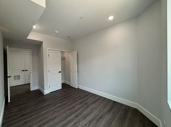 Building Photo - 675 N 41st St