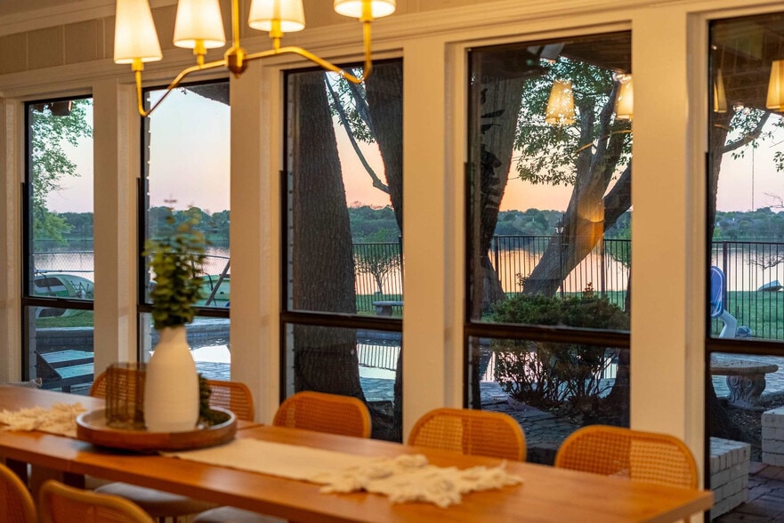 Building Photo - 6509 Lakeshore Ct