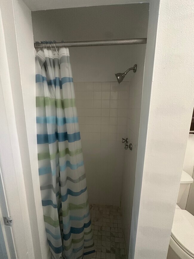 Building Photo - 10944 Larry Dr