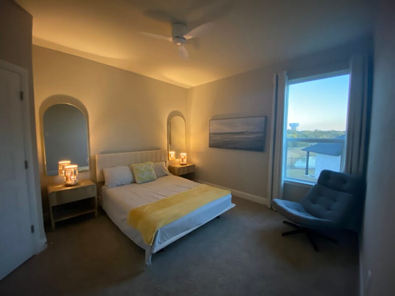 Building Photo - 2221 Yellowhammer Rd