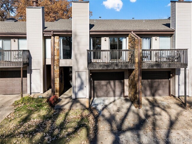Primary Photo - 3712 S Madison Ave