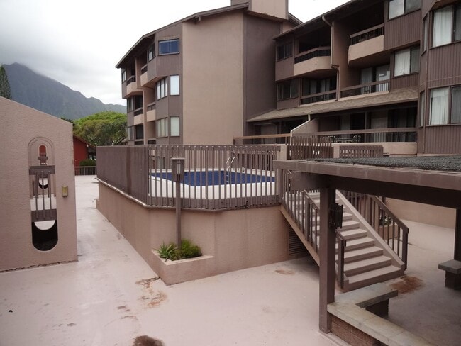 Building Photo - Quiet Spacious Unit $2,800 2/2/1 available...