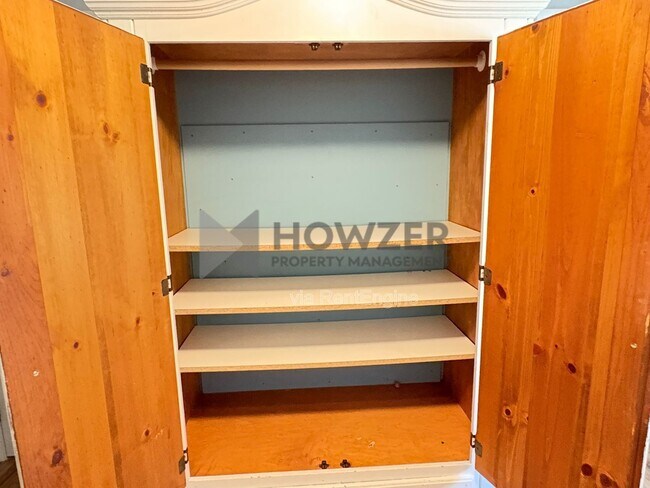 Building Photo - 20 Ellis Dr