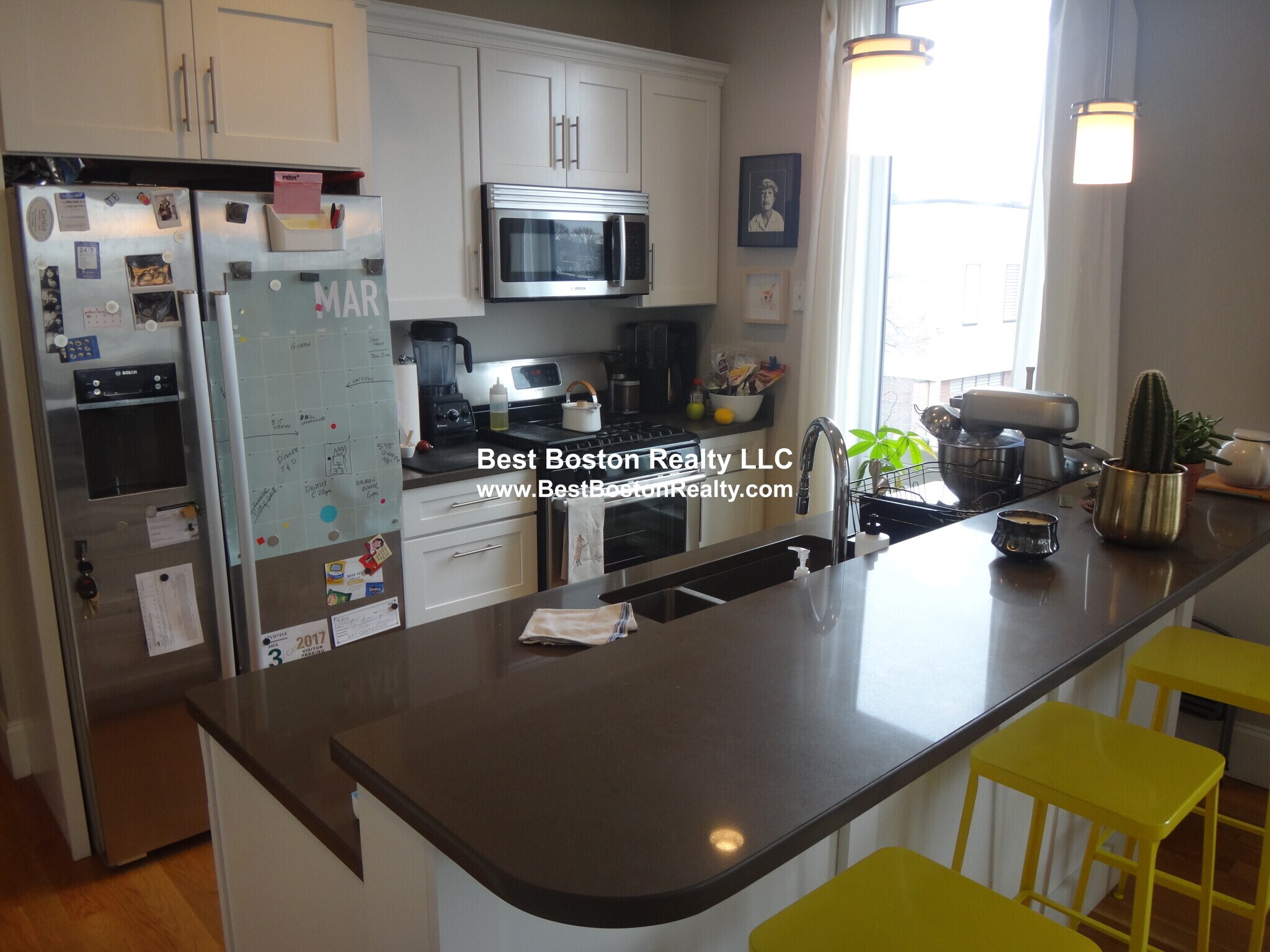 Building Photo - 168 Hampshire St