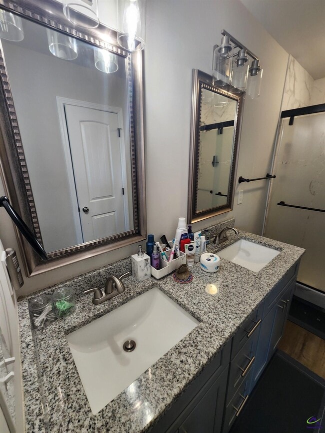 Building Photo - 415 Haddenham Ct