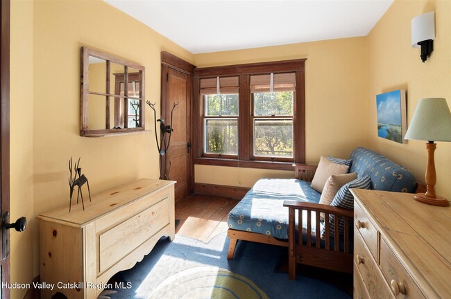 Building Photo - 703 Church Ave