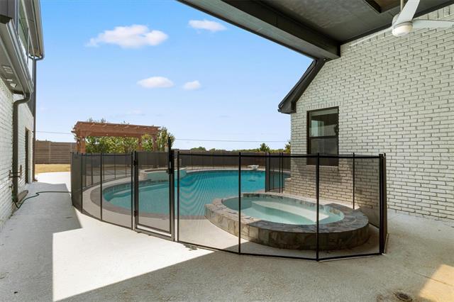 Building Photo - 209 Carriage Hill Ln