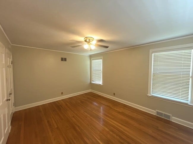 Building Photo - 244 Patterson St