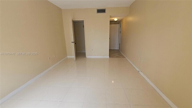 Building Photo - 1980 S Ocean Dr