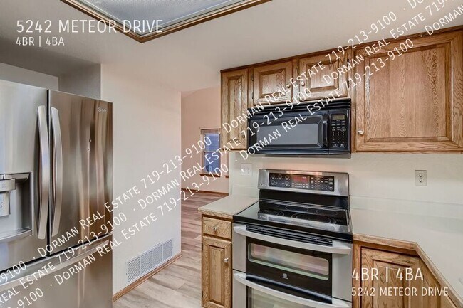 Building Photo - 5242 Meteor Dr