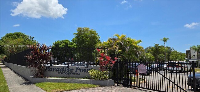 Building Photo - 11060 SW 196th St