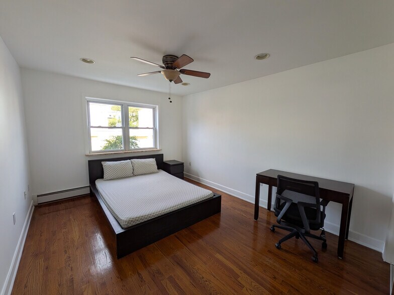 Building Photo - 210 Bergenline Ave