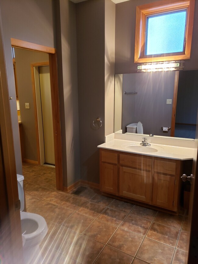 First Floor Master showing window - 4523 State Line Rd