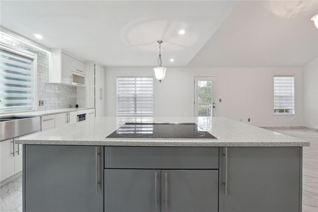 Building Photo - 3149 Lakeview Pkwy