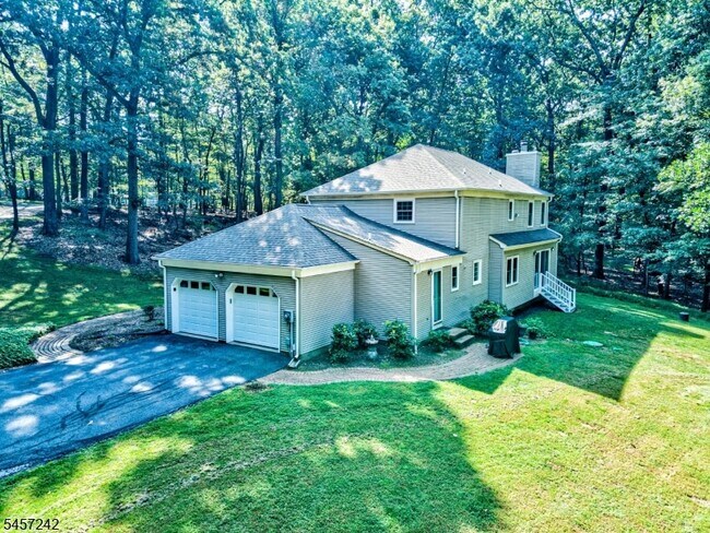 Building Photo - 152 Woolf Rd