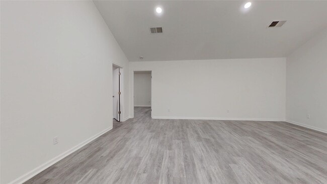 Building Photo - 7415 Alcomita Dr