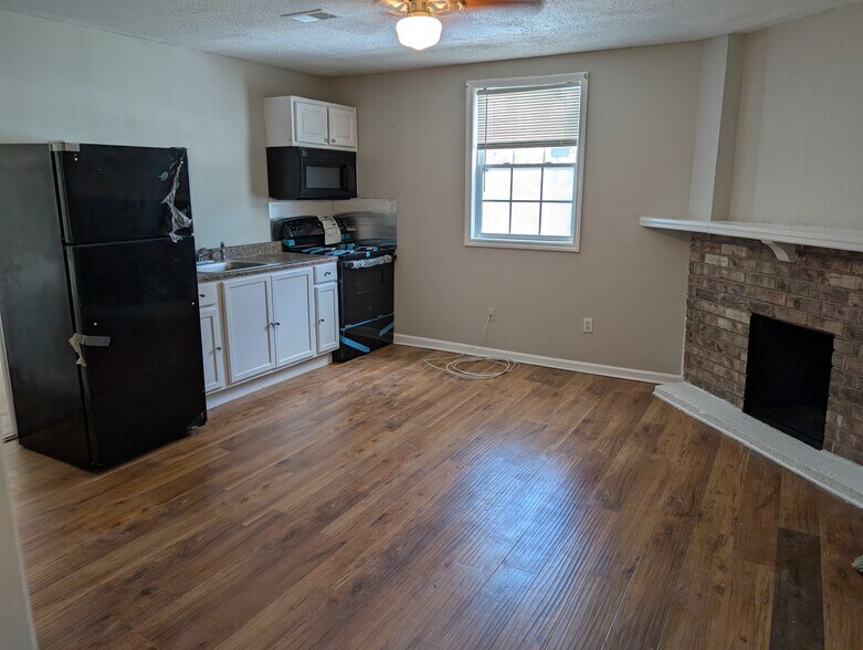 Apt. C Kitchen/ Living Space - 1107 E Anderson St