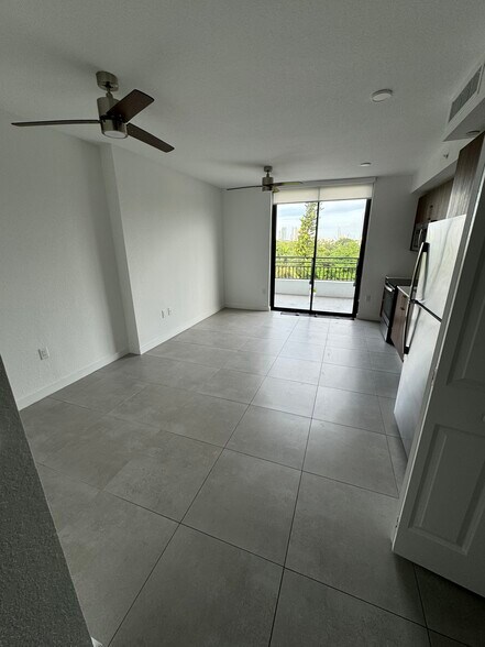 Building Photo - 1248 NW 8th Ct