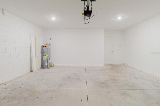 Building Photo - 1458 Austin St