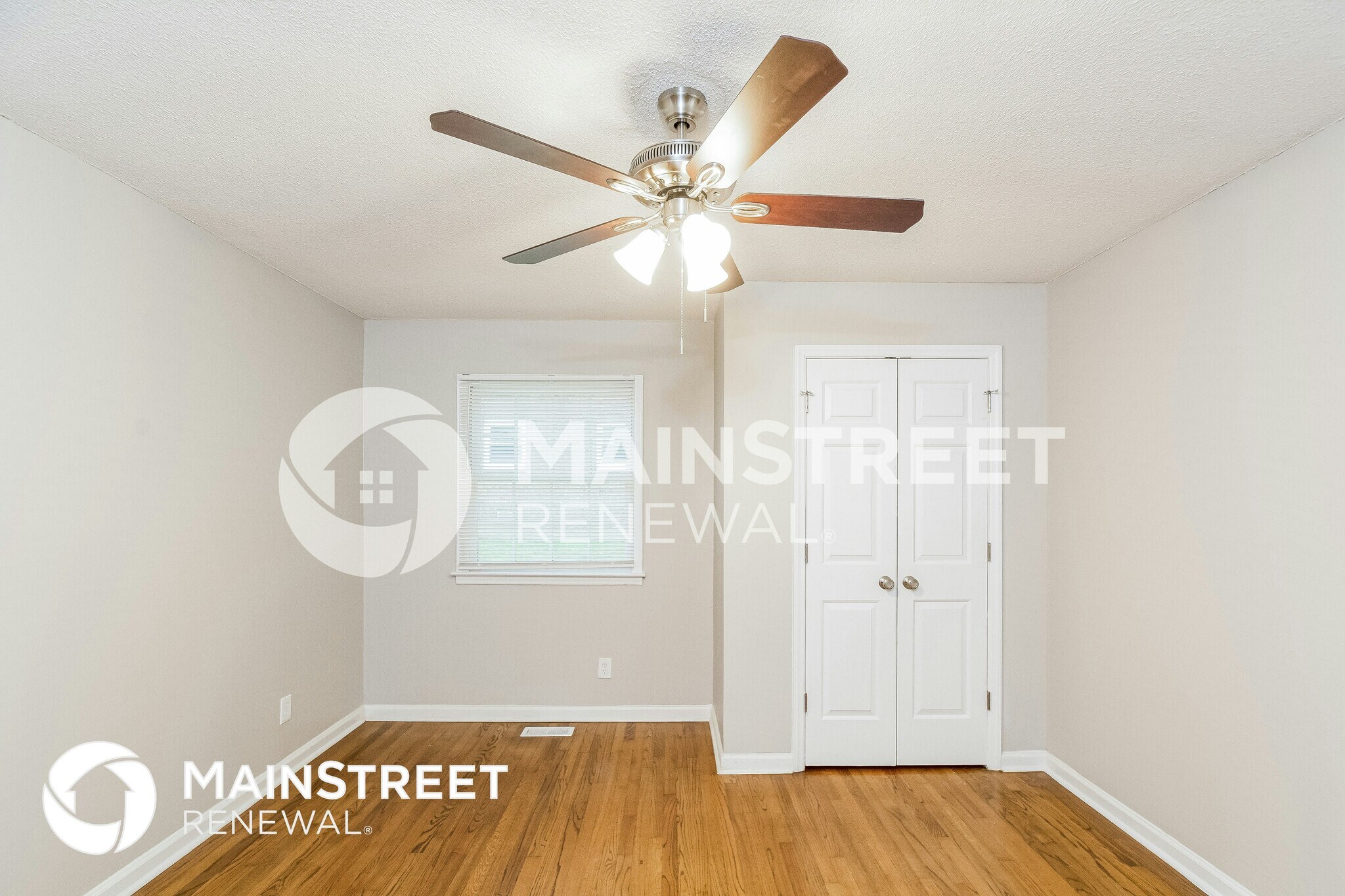 Building Photo - 4545 Kinlock Dr