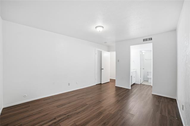 Building Photo - 334 Valley Park Dr