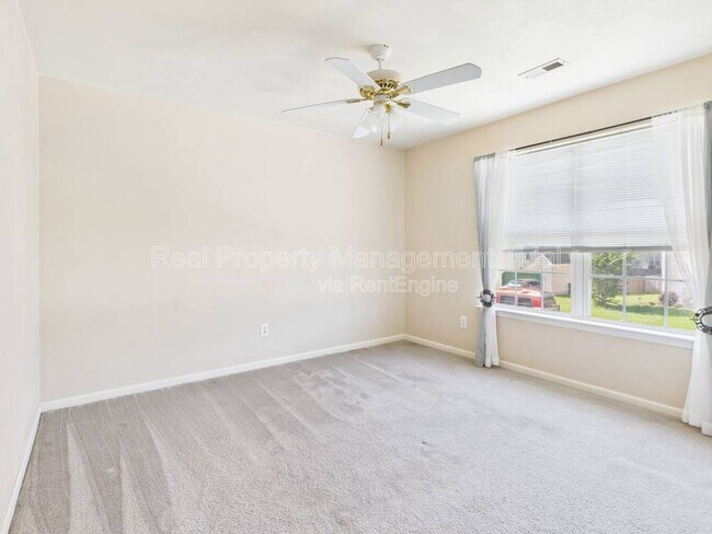 Building Photo - 1116 Fern Ln