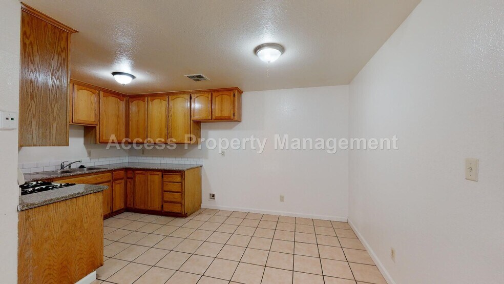 Building Photo - 1428 Pecos Ave